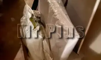 Извозване на стари мебели с хамали и камиони в Айтос
